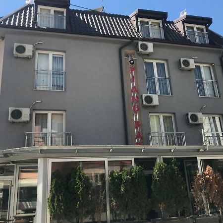 Villa Piano&Bar オフリド エクステリア 写真
